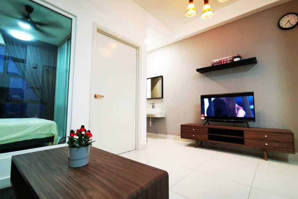 Happyhome @ Arte Mont Kiara Kuala Lumpur Hartamas Damansara Exterior photo